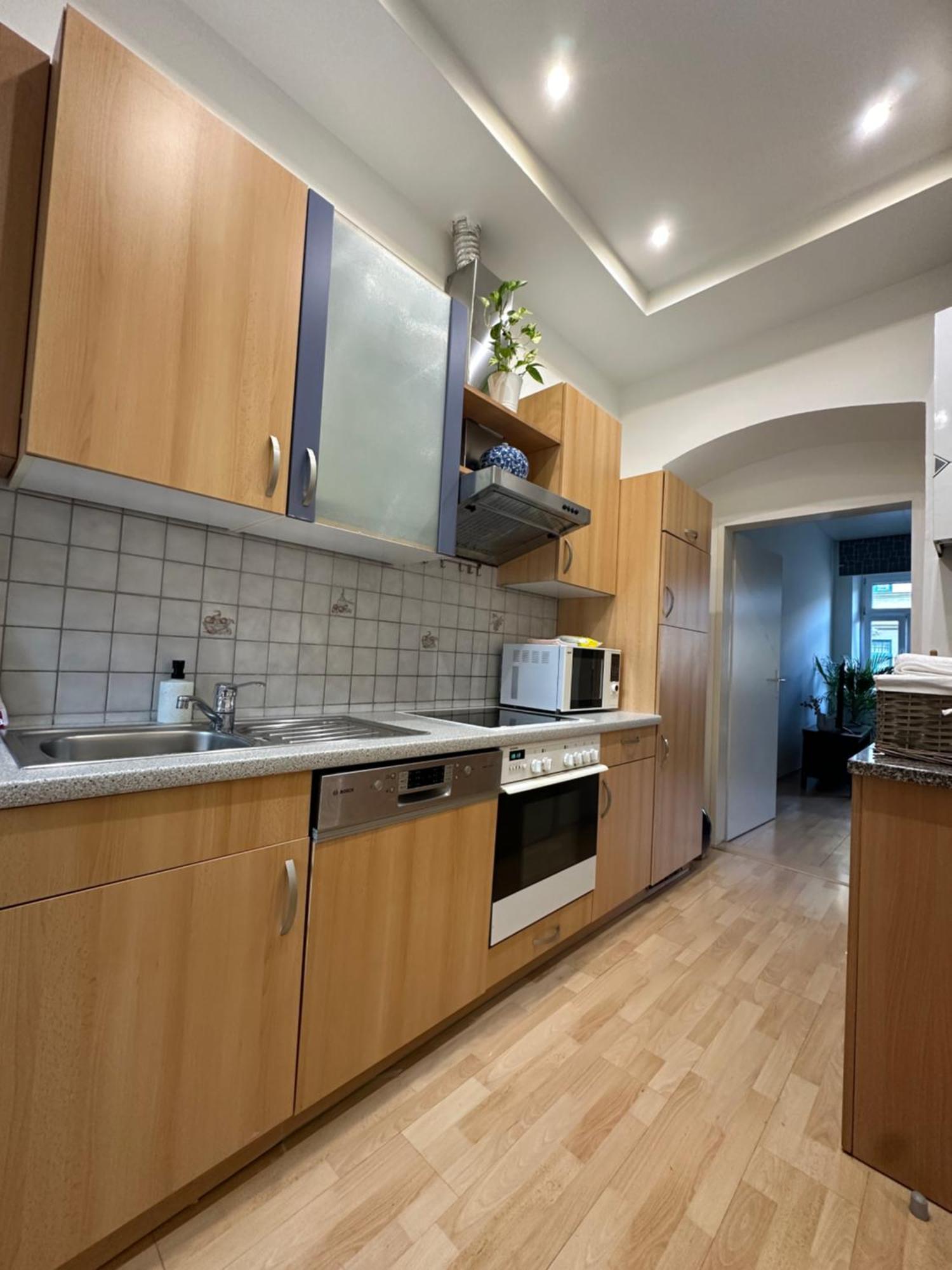 Charmante Zentral Gelegene Wohnung Wenen Buitenkant foto