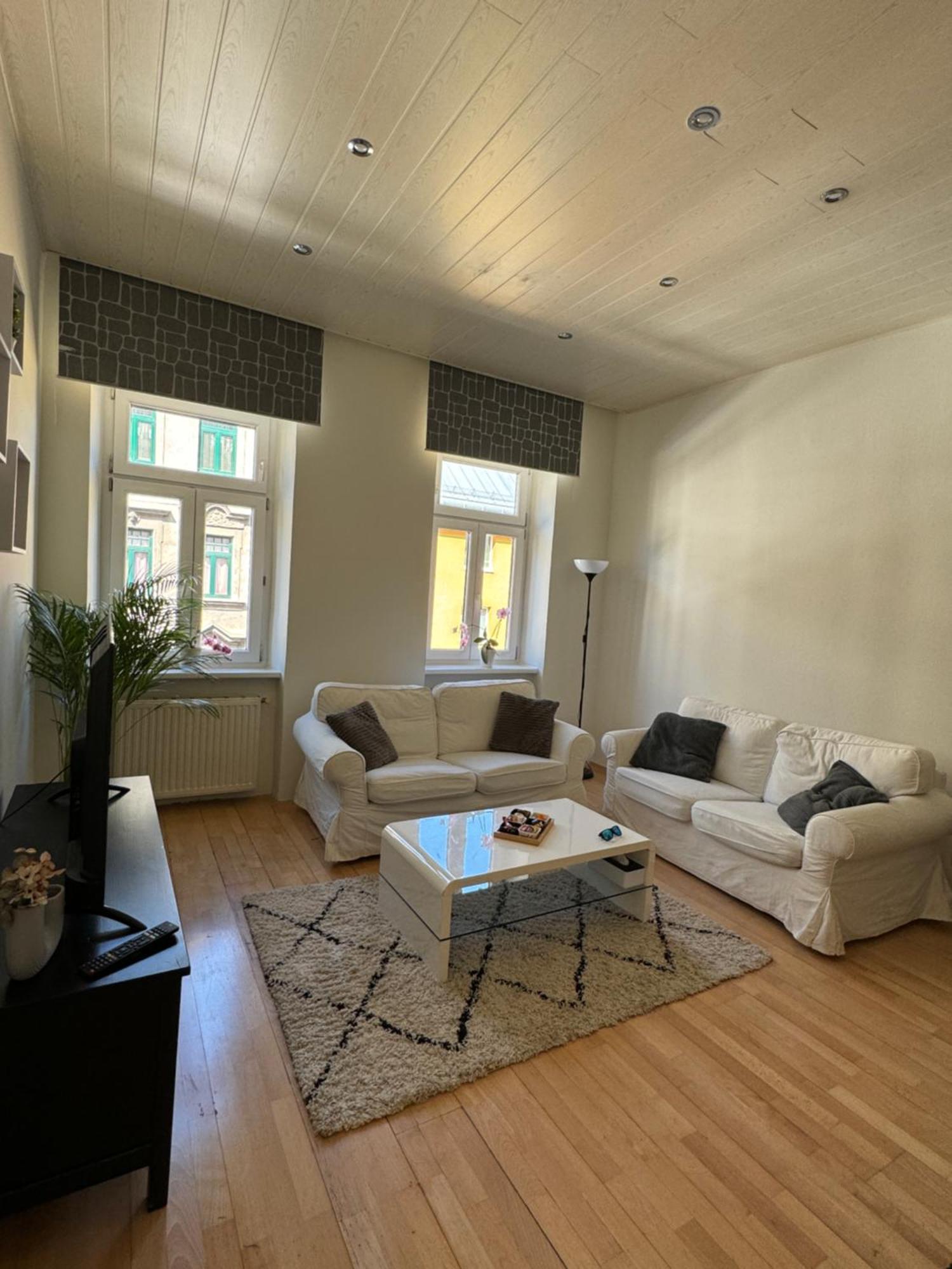 Charmante Zentral Gelegene Wohnung Wenen Buitenkant foto